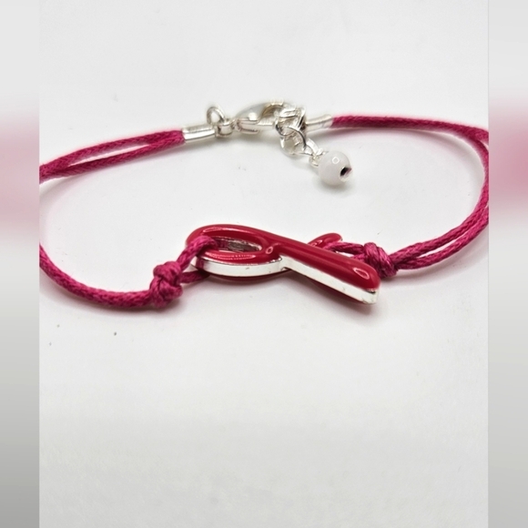 🆓️ FREE ADD ON TO BUNDLE AVON Breast Cancer Crusade Pink Silver Ribbon Bracelet - Picture 4 of 5